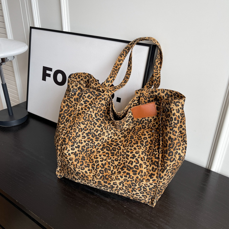 Bolso Tote con Estampado de Le - Women Bags For Work reseña y precio
