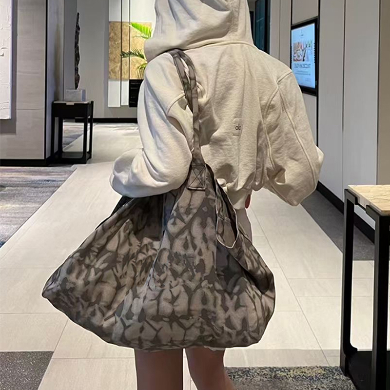 Bolsa de Lona para Yoga y Fitn - Women Bags Dkny reseña y precio