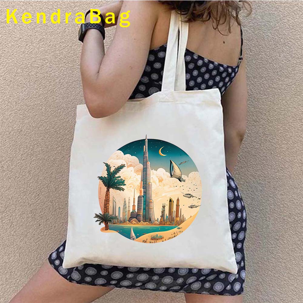 Bolso de mano con estampado de - Women Bags In Dubai reseña y precio
