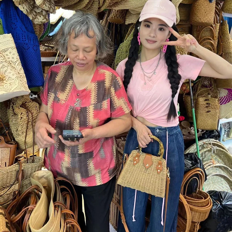 2025 Bolsos de mano de ratán t - Women Bags Trend 2025 reseña y precio